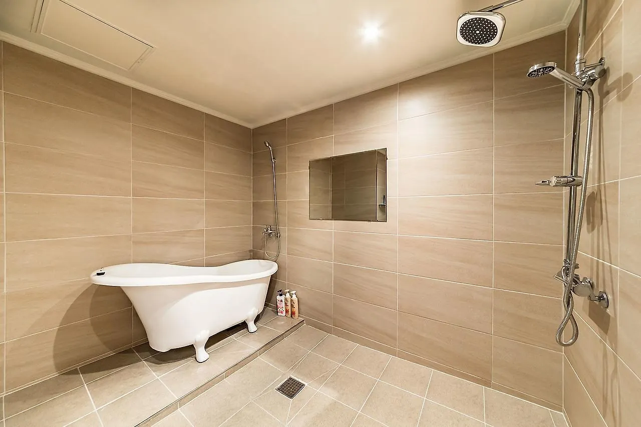 Azera Hotel Incheon 2*,  South Korea